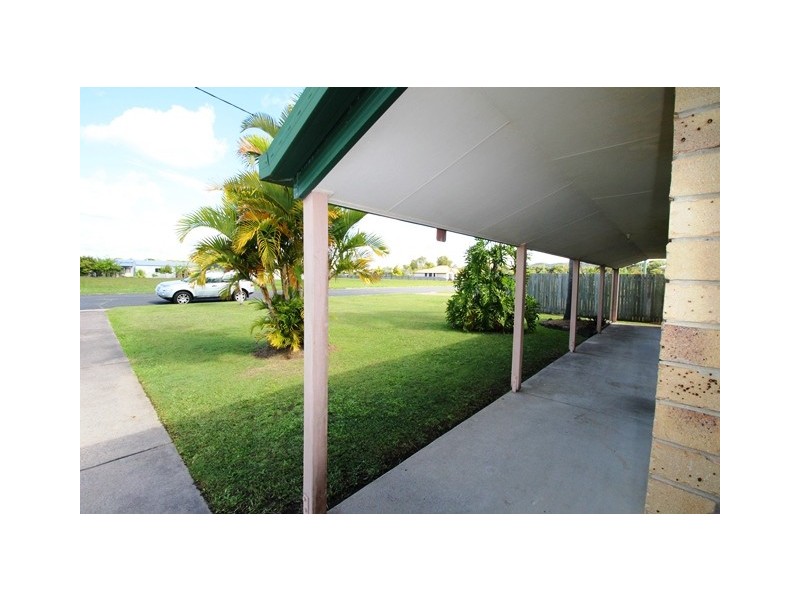 13 Canberra Avenue, Cooloola Cove QLD 4580