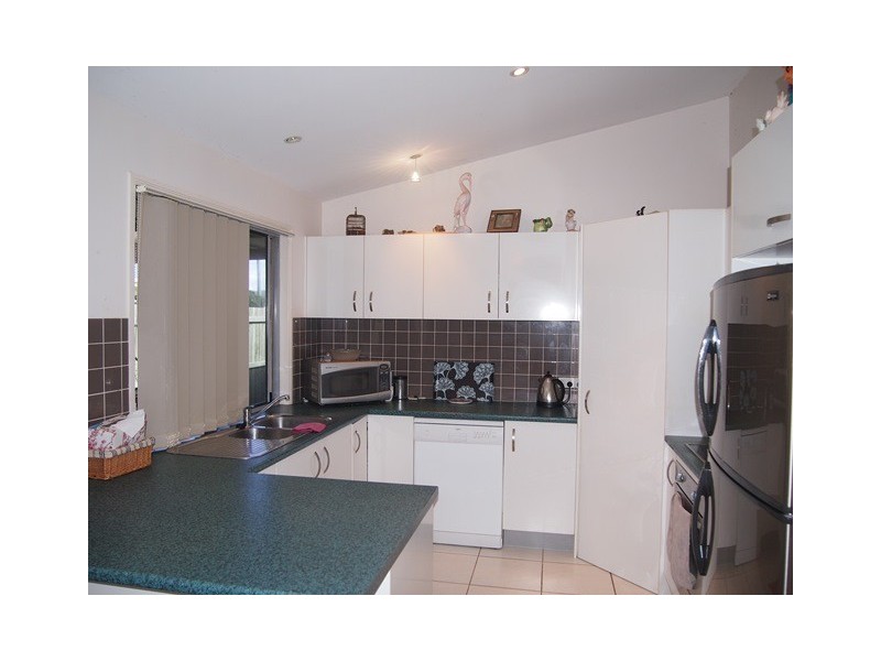 26 Canberra Avenue, Cooloola Cove QLD 4580