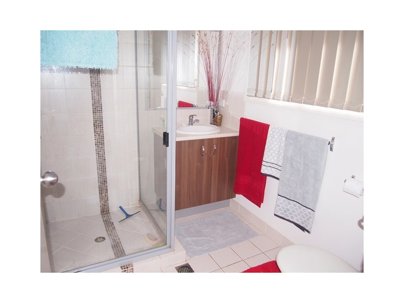 26 Canberra Avenue, Cooloola Cove QLD 4580