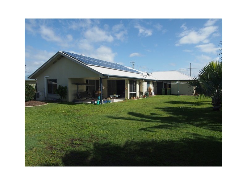 26 Canberra Avenue, Cooloola Cove QLD 4580