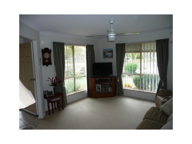194 Queen Elizabeth Dr, Cooloola Cove QLD 4580