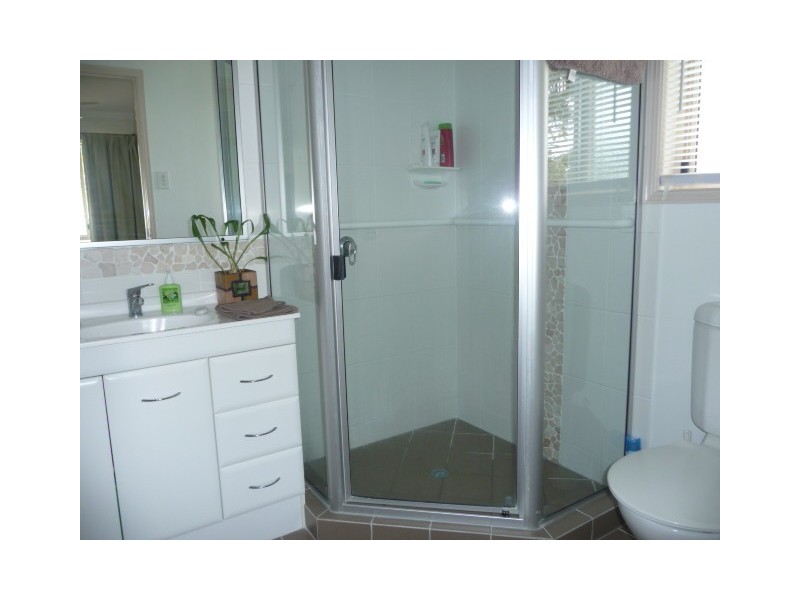 194 Queen Elizabeth Dr, Cooloola Cove QLD 4580