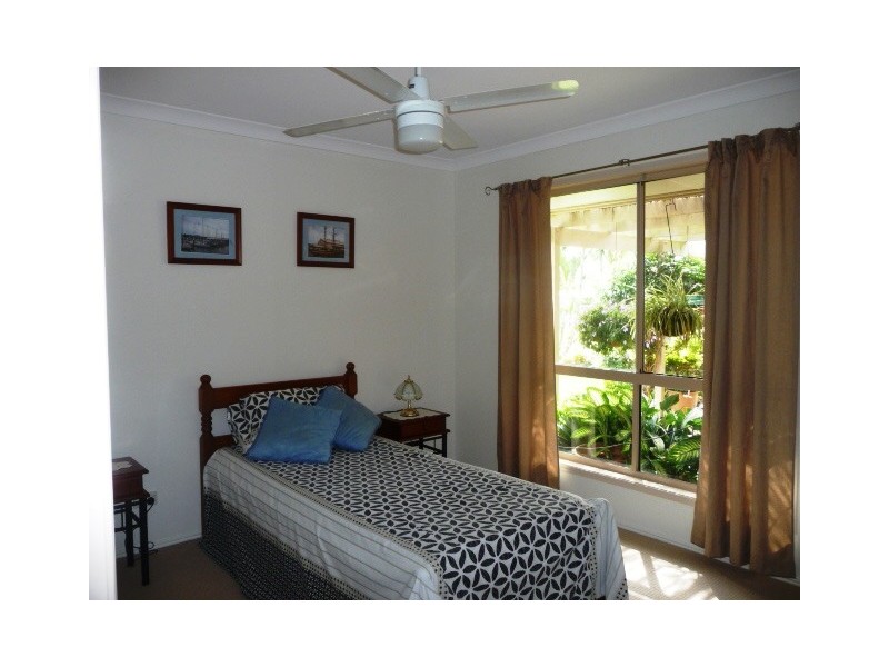 194 Queen Elizabeth Dr, Cooloola Cove QLD 4580