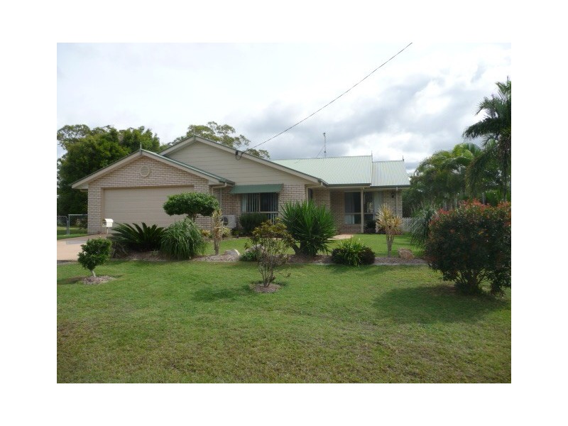 194 Queen Elizabeth Dr, Cooloola Cove QLD 4580