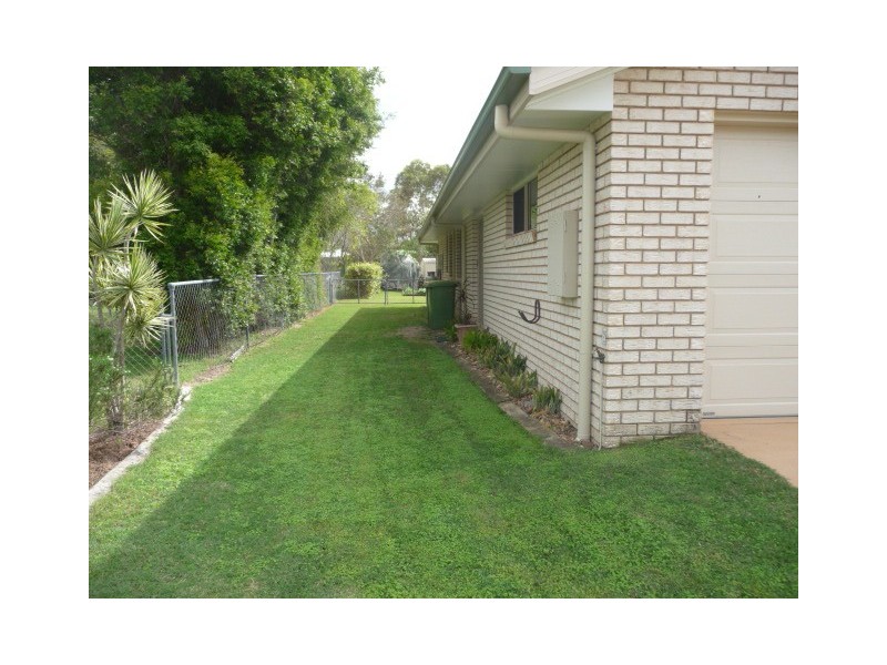 194 Queen Elizabeth Dr, Cooloola Cove QLD 4580