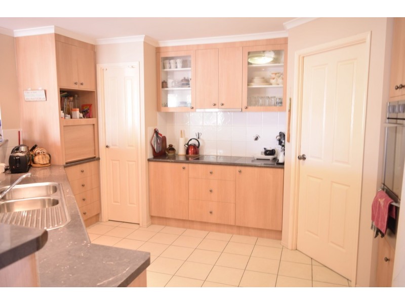 3 Vanguard Ct, Cooloola Cove QLD 4580