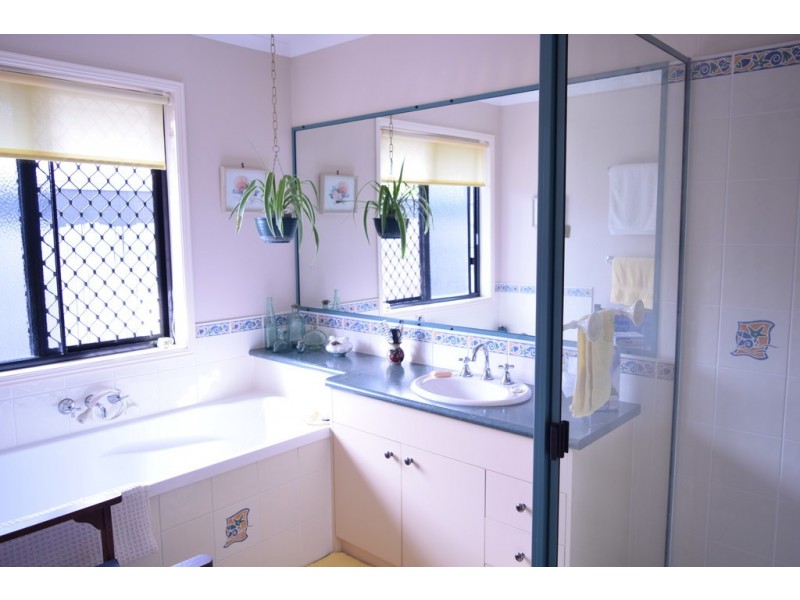 3 Vanguard Ct, Cooloola Cove QLD 4580