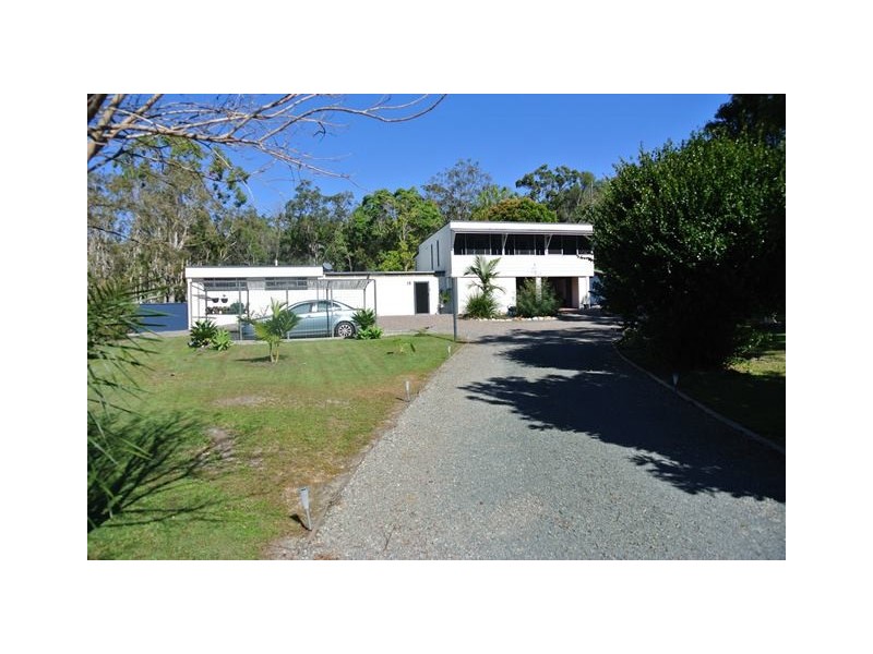18 Investigator Ave, Cooloola Cove QLD 4580