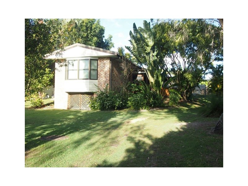 20 Oyster Parade, Tin Can Bay QLD 4580