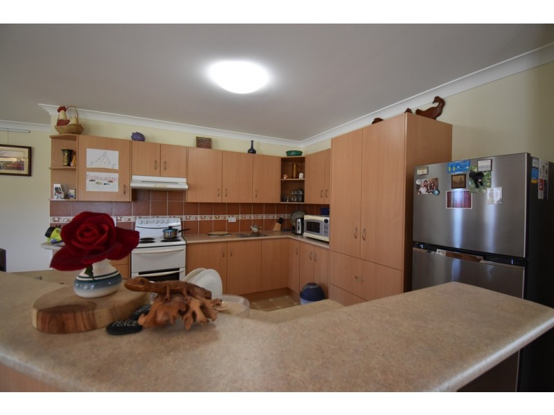 16 Golden Hind Avenue, Cooloola Cove QLD 4580