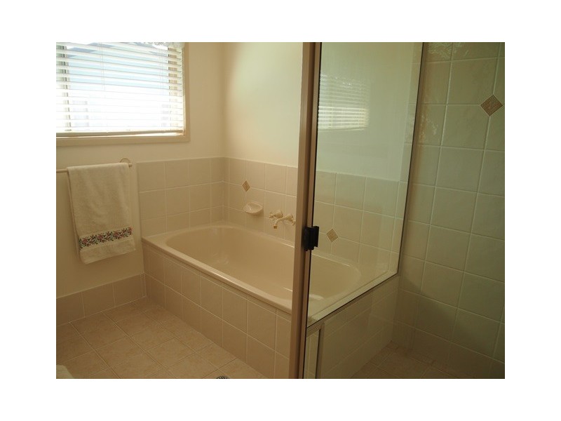 5 Sweetlip Circle, Tin Can Bay QLD 4580