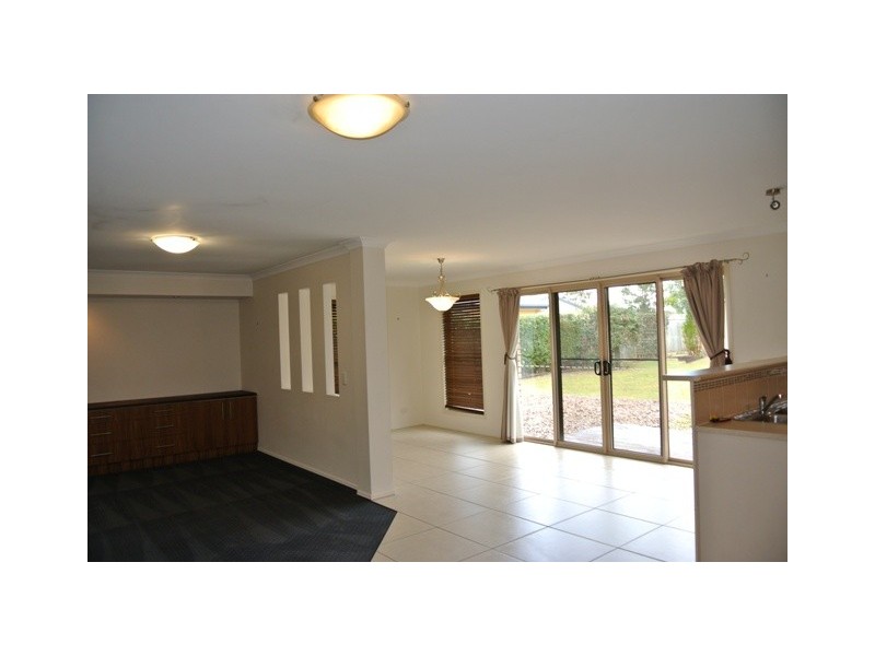 24 Kanimbla Avenue, Cooloola Cove QLD 4580