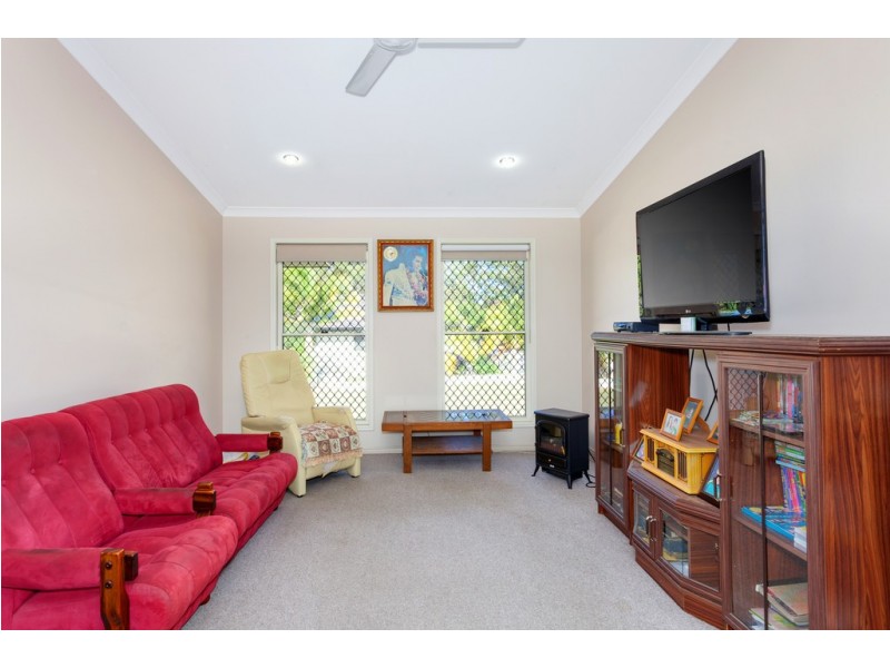 6 Sirius Court, Cooloola Cove QLD 4580