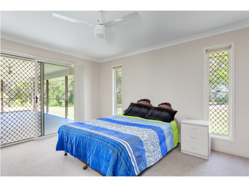 6 Sirius Court, Cooloola Cove QLD 4580