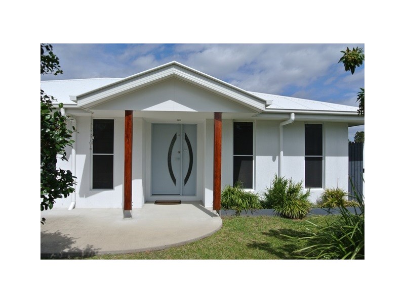 4 Habitat Circuit, Cooloola Cove QLD 4580