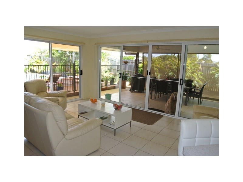 4 Habitat Circuit, Cooloola Cove QLD 4580