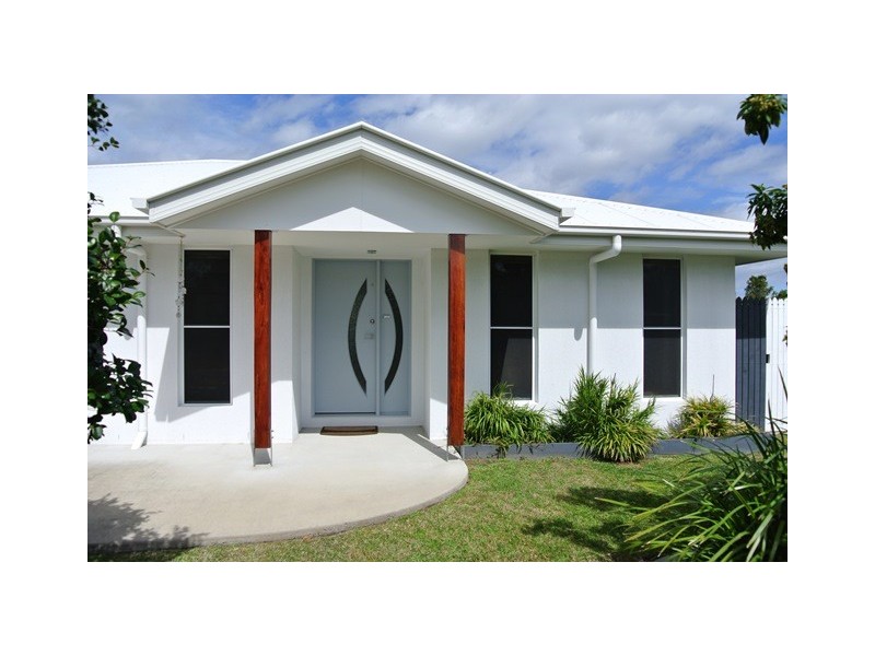 4 Habitat Circuit, Cooloola Cove QLD 4580