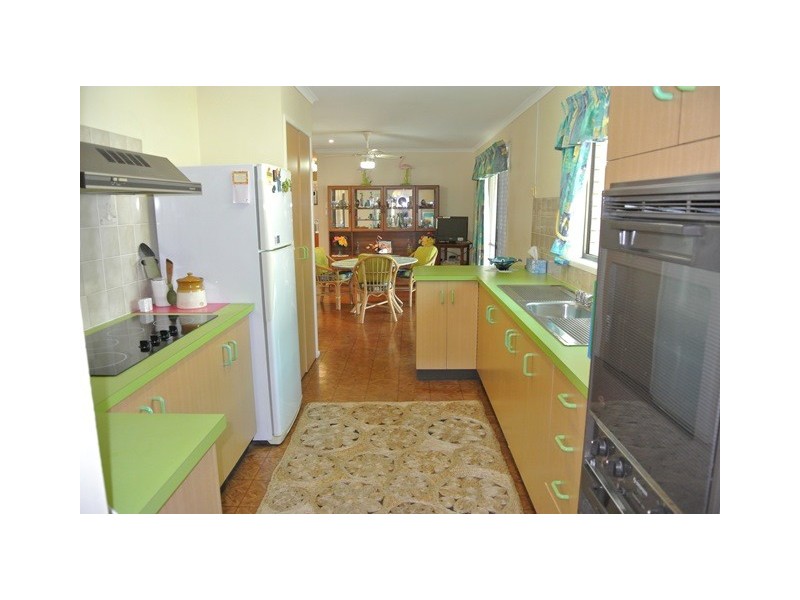 11 Salmon Street, Tin Can Bay QLD 4580