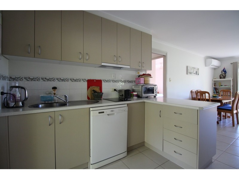 6 Pandora Court, Cooloola Cove QLD 4580