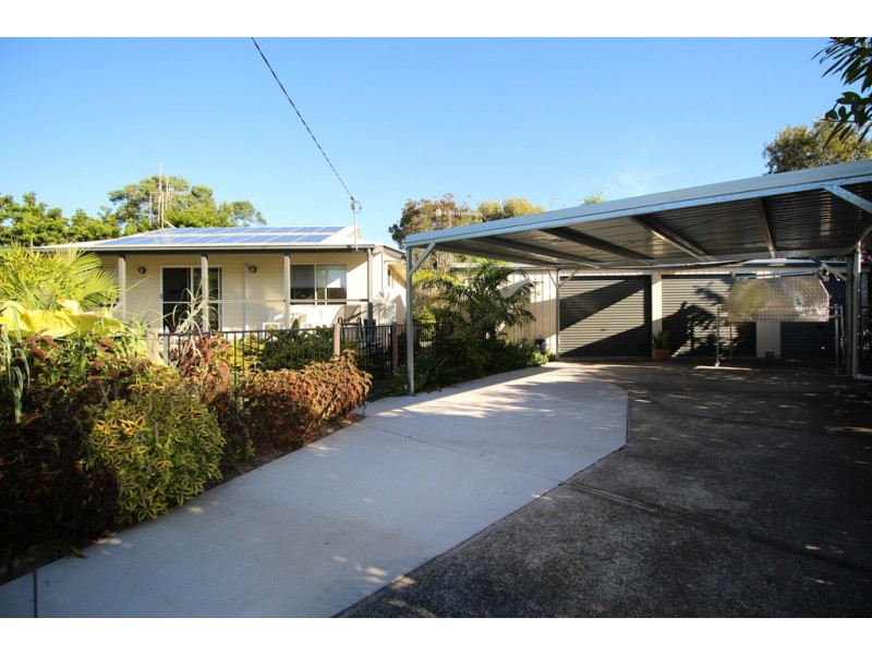 6 Pandora Court, Cooloola Cove QLD 4580