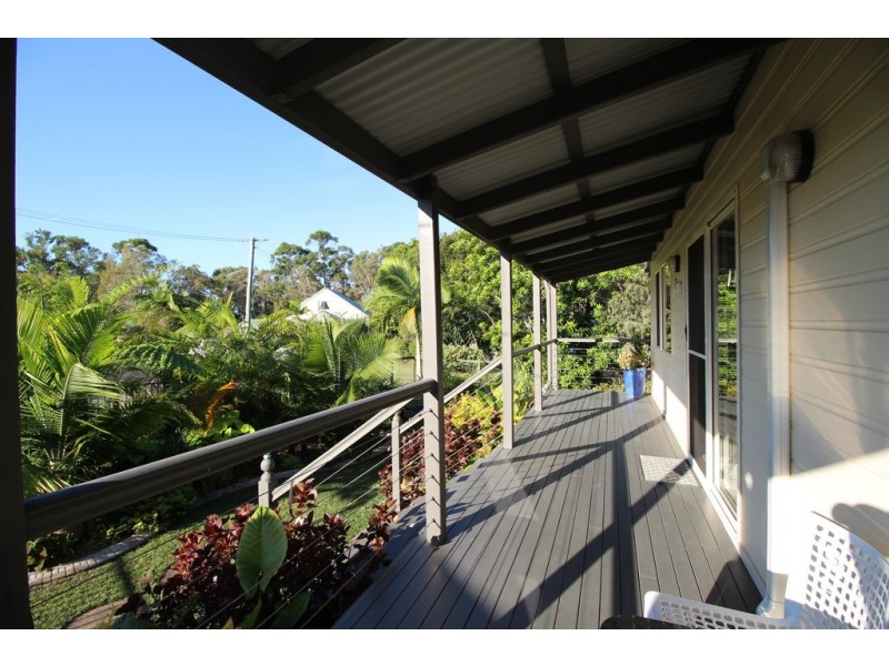 6 Pandora Court, Cooloola Cove QLD 4580