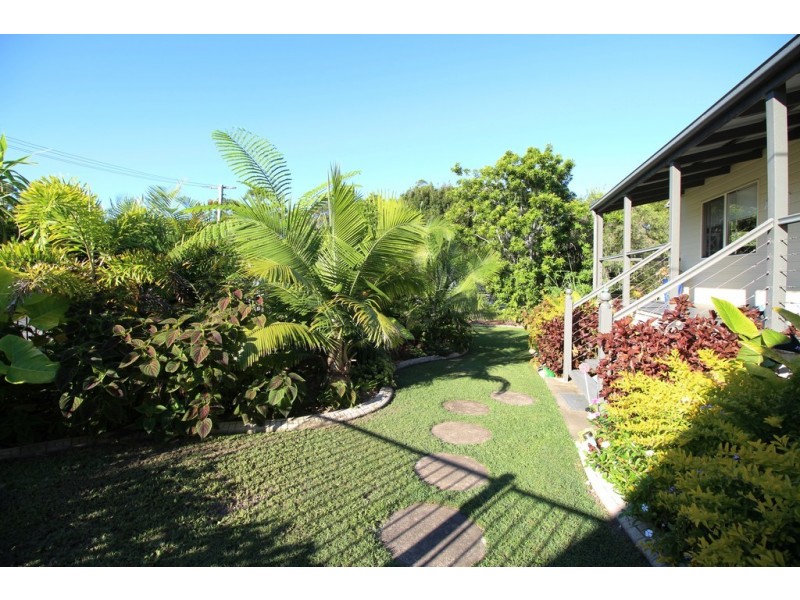 6 Pandora Court, Cooloola Cove QLD 4580
