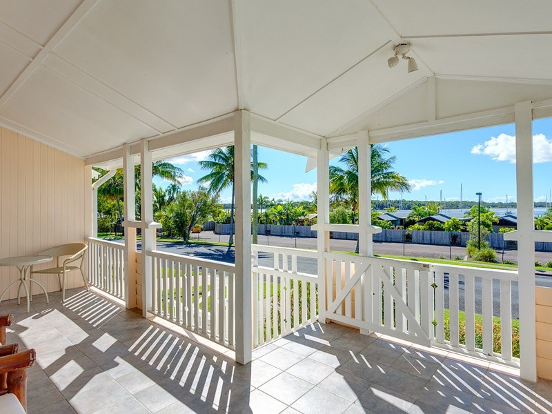 7 Oyster Parade, Tin Can Bay QLD 4580