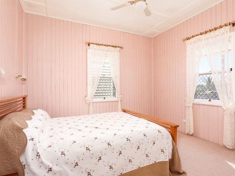 7 Oyster Parade, Tin Can Bay QLD 4580