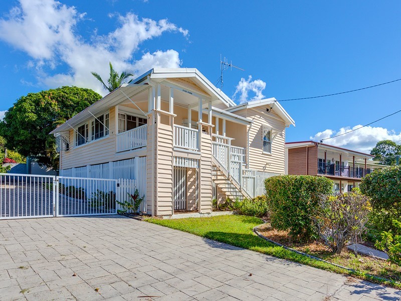 7 Oyster Parade, Tin Can Bay QLD 4580