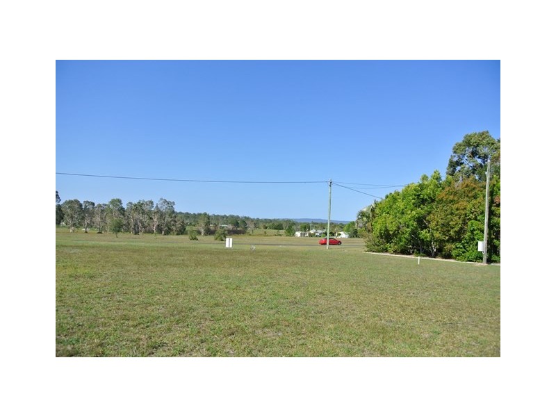 26 Mauretania Avenue, Cooloola Cove QLD 4580