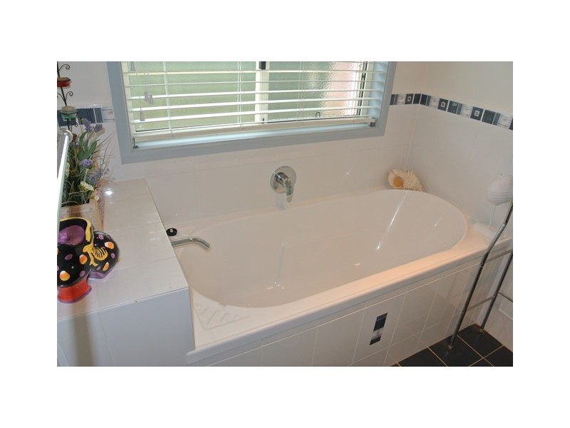 70 Marco Polo Drive, Cooloola Cove QLD 4580