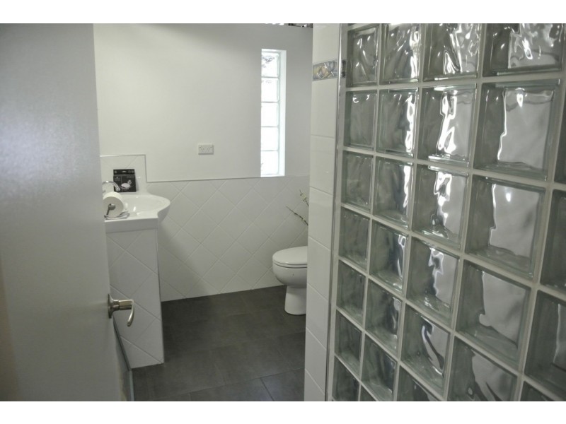 8 Squire Street, Tin Can Bay QLD 4580