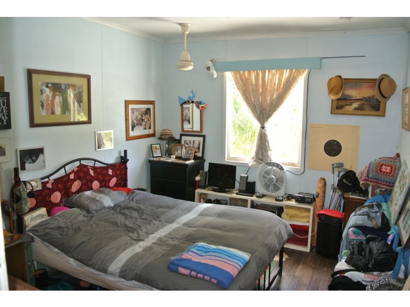 8 Squire Street, Tin Can Bay QLD 4580
