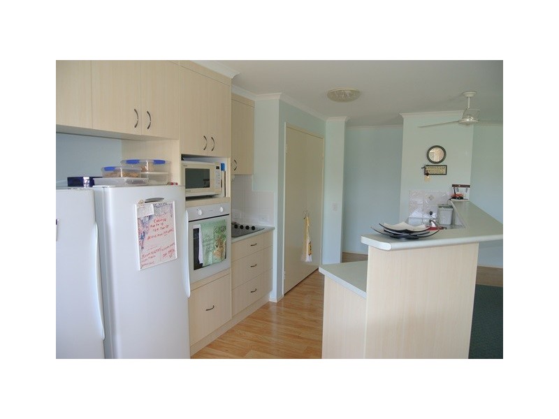 17 Acacia Crescent, Tin Can Bay QLD 4580