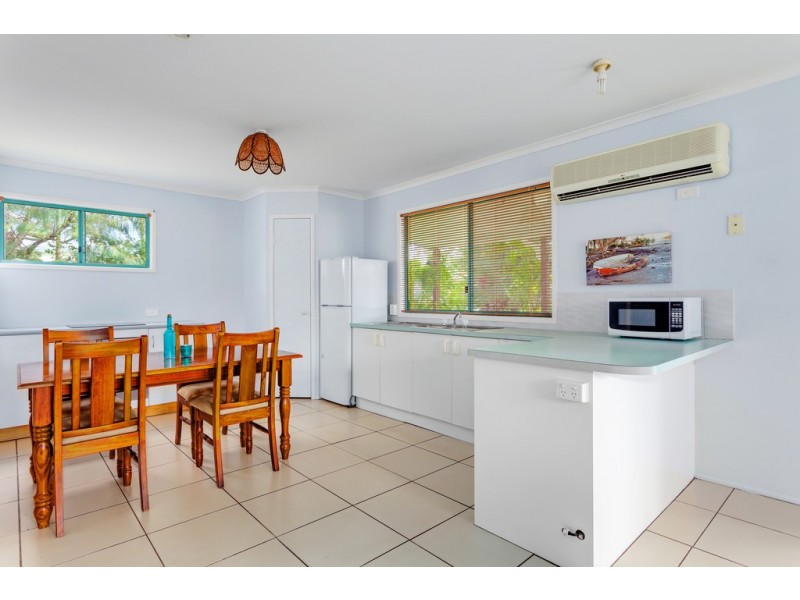 42 Ark Royal Drive, Cooloola Cove QLD 4580