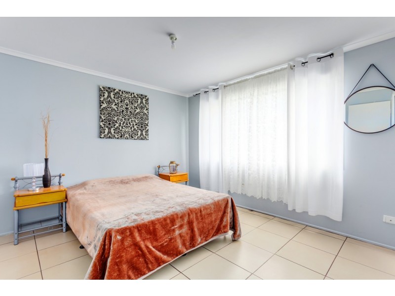 42 Ark Royal Drive, Cooloola Cove QLD 4580