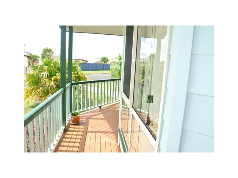 19 Golden Hind Avenue, Cooloola Cove QLD 4580