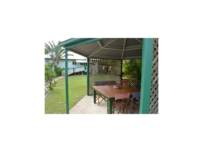 19 Golden Hind Avenue, Cooloola Cove QLD 4580
