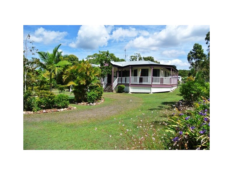 11 Mayflower Court, Cooloola Cove QLD 4580