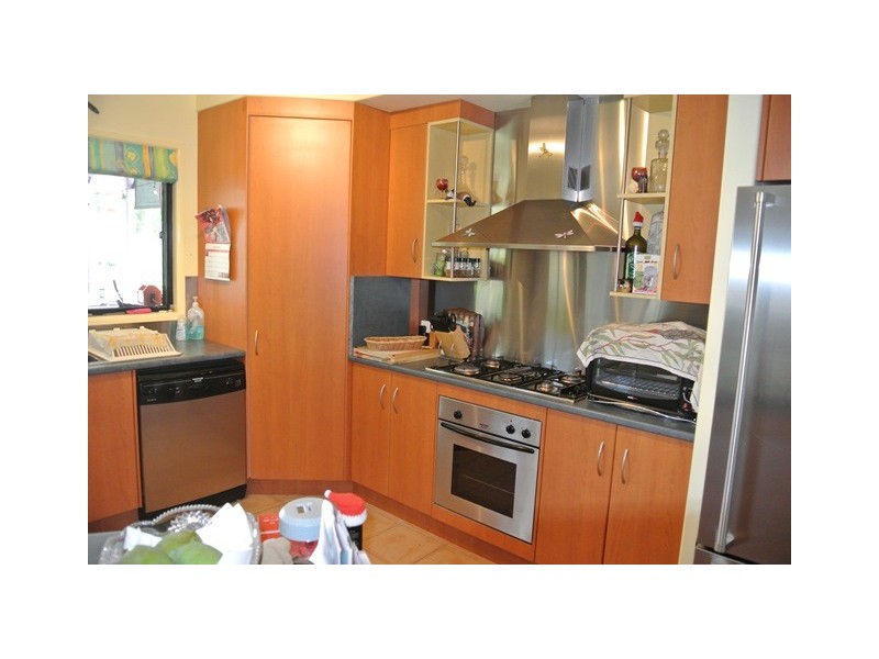 11 Mayflower Court, Cooloola Cove QLD 4580