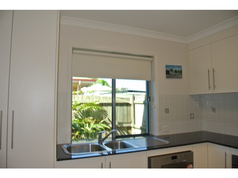 2/26 Esplanade, Tin Can Bay QLD 4580