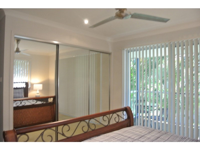 2/26 Esplanade, Tin Can Bay QLD 4580