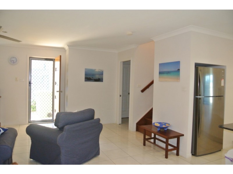 2/26 Esplanade, Tin Can Bay QLD 4580