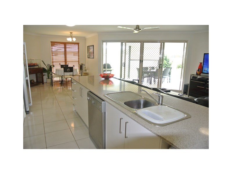90 Fyshburn Drive, Cooloola Cove QLD 4580