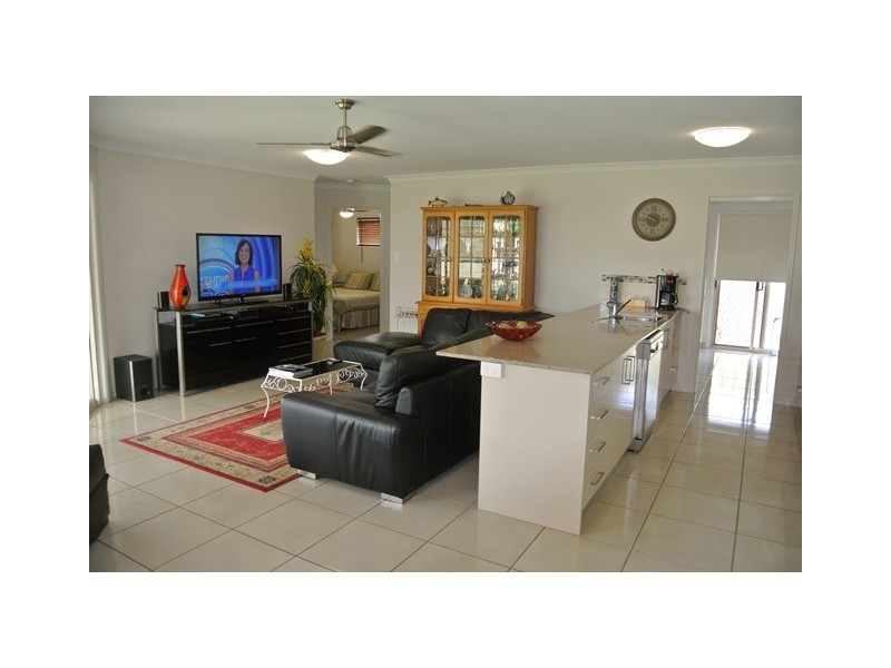 90 Fyshburn Drive, Cooloola Cove QLD 4580