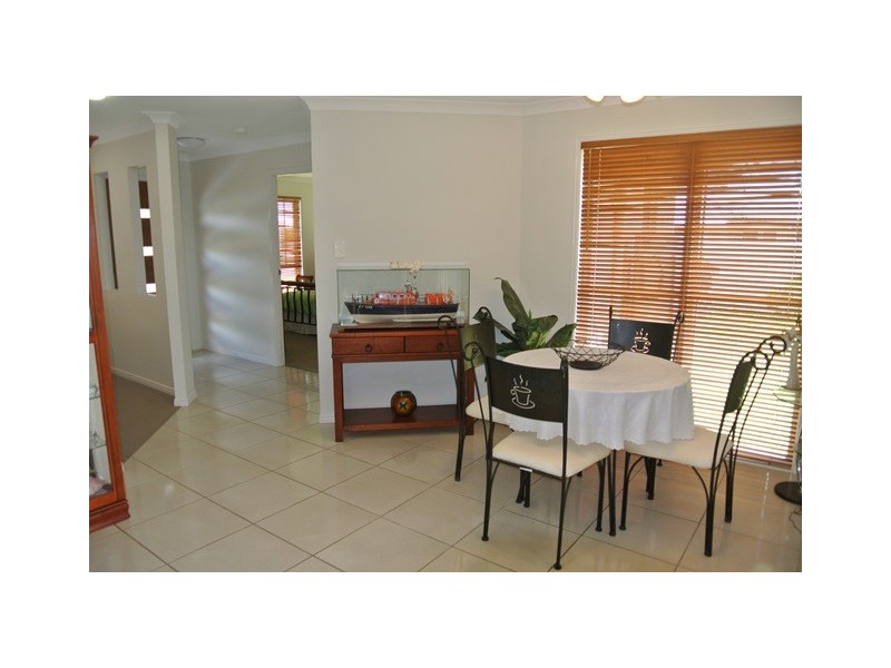 90 Fyshburn Drive, Cooloola Cove QLD 4580