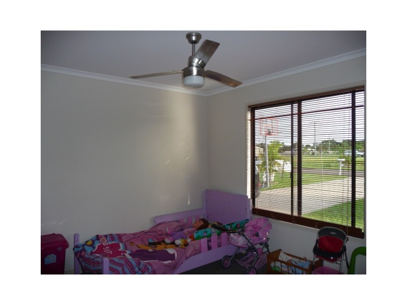 4 Mariposa Pl, Cooloola Cove QLD 4580