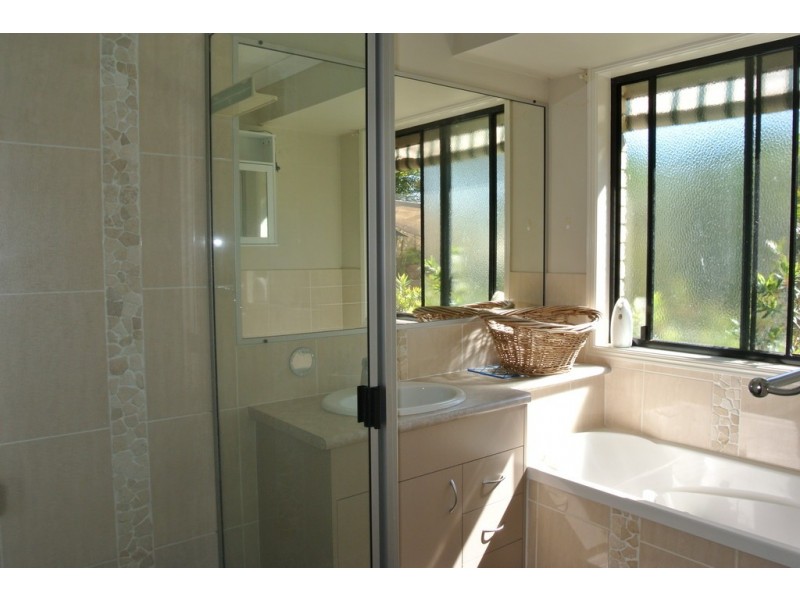 39 Marco Polo Drive, Cooloola Cove QLD 4580