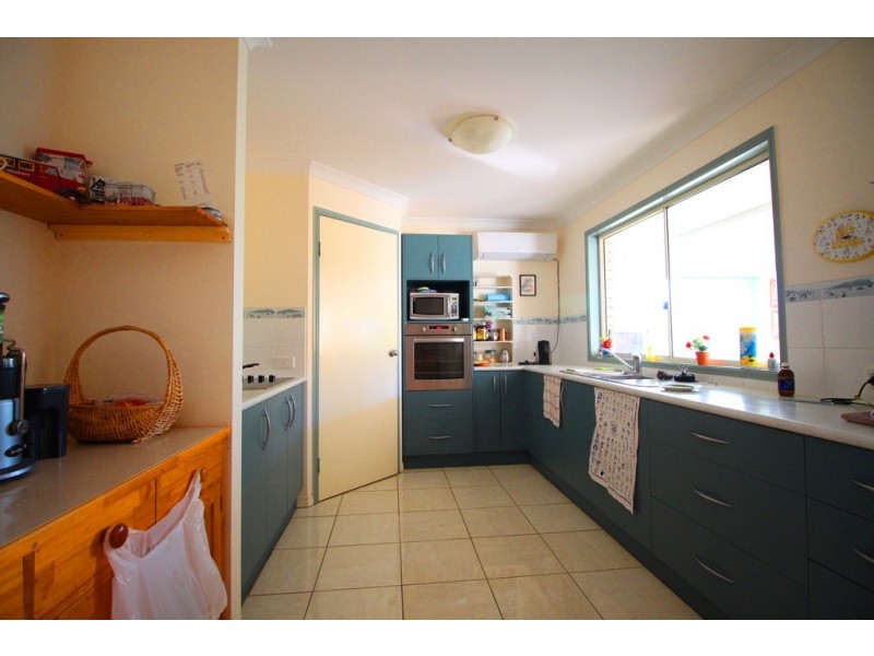 4 Duchess Court, Cooloola Cove QLD 4580