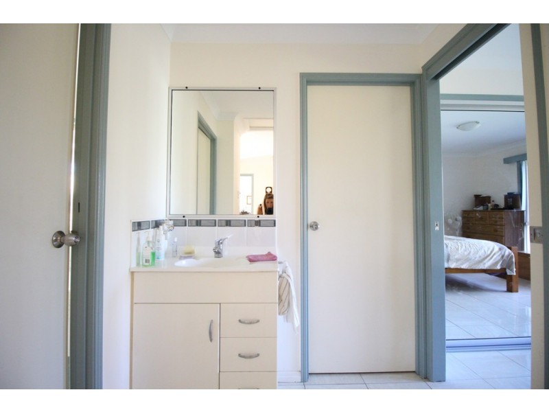 4 Duchess Court, Cooloola Cove QLD 4580